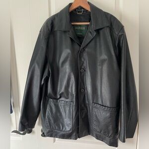 Danier Men’s Black Leather Jacket EUC